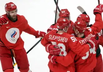 Сборная России по хоккею начала ОИ с победы над Швейцарией