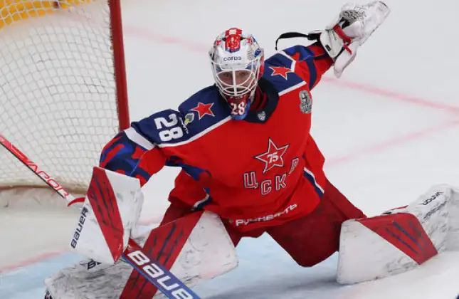 Голкипер ЦСКА Иван Федотов признан лучшим в своем амплуа в КХЛ